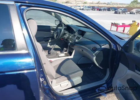 2011 Honda Accord 2.4 Lx из США, поврежденный, VIN 1HGCP2F30BA059781